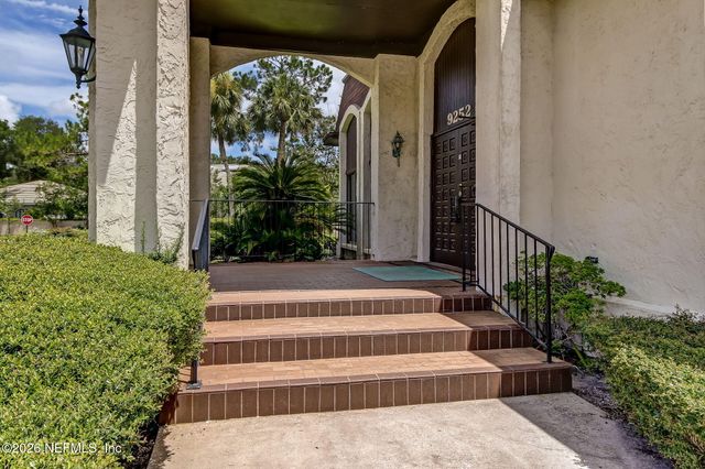 9252 SAN JOSE Boulevard 2104, Jacksonville, FL 32257