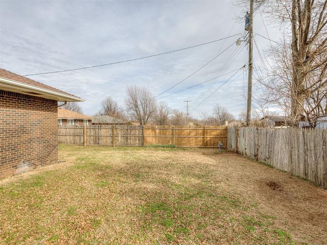 2312 N Key Boulevard, Midwest City, OK 73110