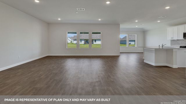 386 KOLBO CROSSING COVE, Lockhart, TX 78644