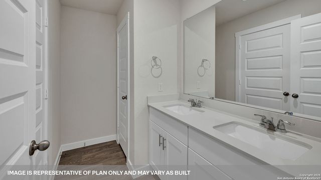 386 KOLBO CROSSING COVE, Lockhart, TX 78644