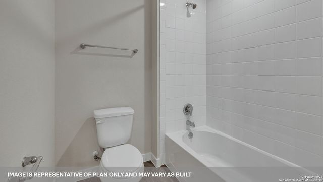 386 KOLBO CROSSING COVE, Lockhart, TX 78644