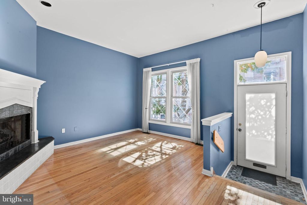 1637 KATER ST, PHILADELPHIA, PA 19146 — photo 5