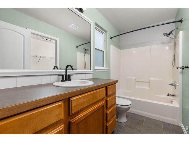 327 Fossil Dr, Johnstown, CO 80534