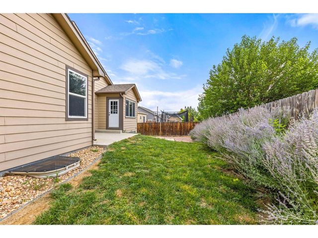 327 Fossil Dr, Johnstown, CO 80534