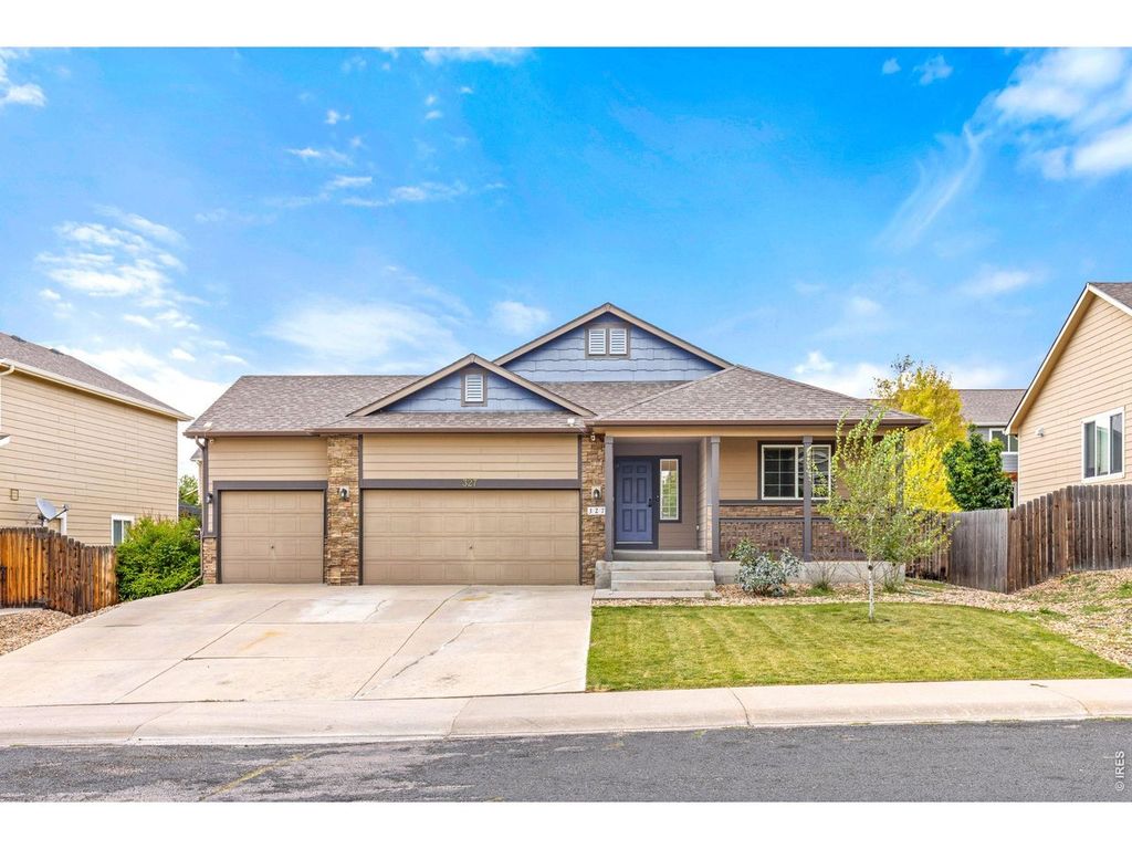 327 Fossil Dr, Johnstown, CO 80534