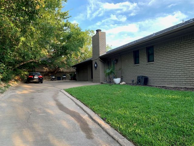 1033 Wedgewood Drive, Woodway, TX 76712
