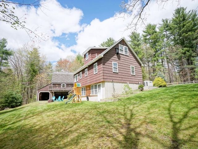 106 Page Road, Litchfield, NH 03052