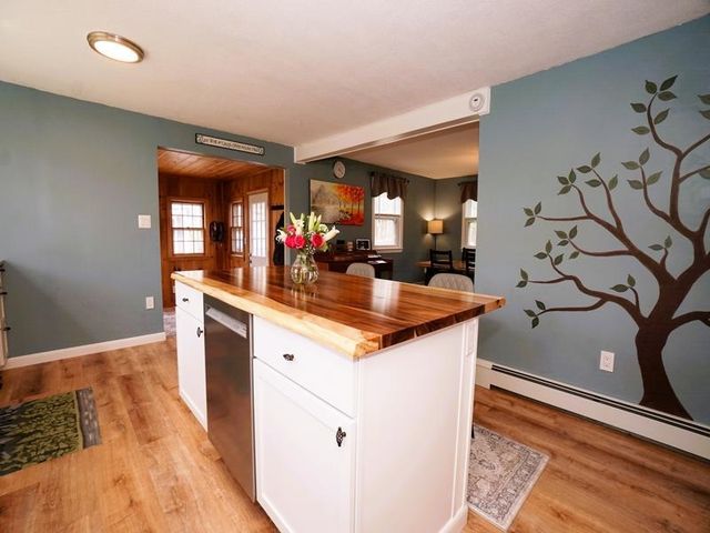 106 Page Road, Litchfield, NH 03052