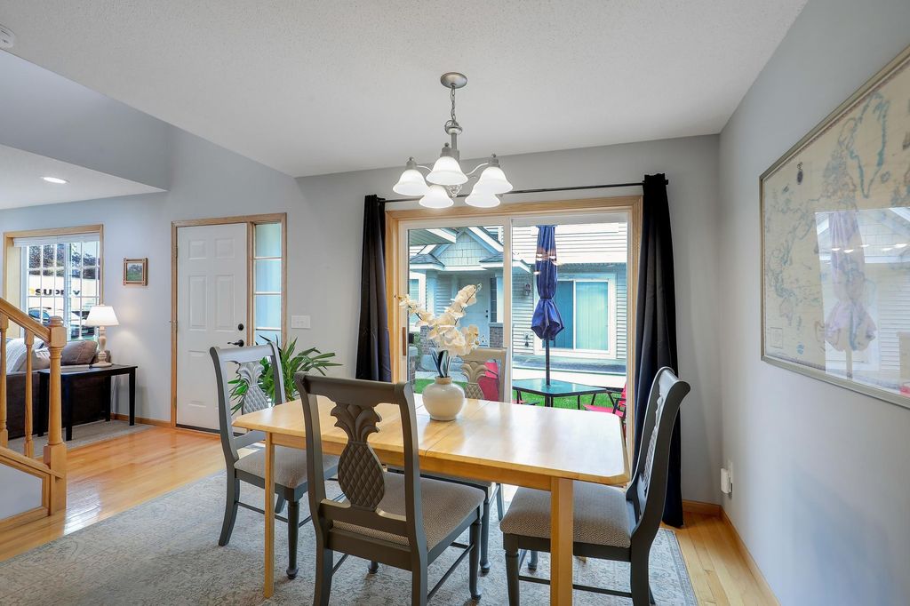 1645 County Road D E, Maplewood, MN 55109 — photo 5