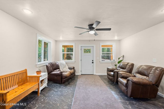 171 Beaver Pond Trl, Priest River, ID 83856