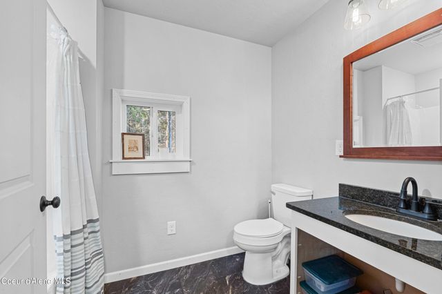 171 Beaver Pond Trl, Priest River, ID 83856