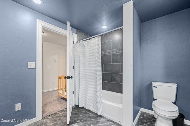 171 Beaver Pond Trl, Priest River, ID 83856