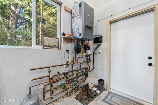 171 Beaver Pond Trl, Priest River, ID 83856