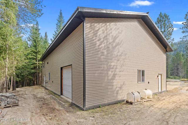 171 Beaver Pond Trl, Priest River, ID 83856