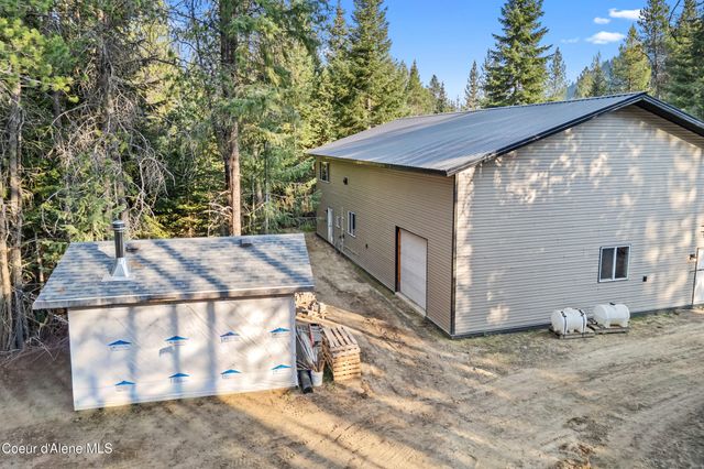 171 Beaver Pond Trl, Priest River, ID 83856