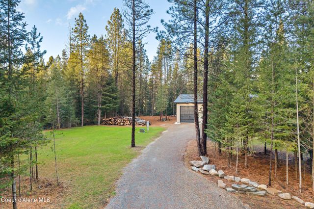 171 Beaver Pond Trl, Priest River, ID 83856