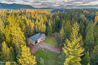 171 Beaver Pond Trl, Priest River, ID 83856