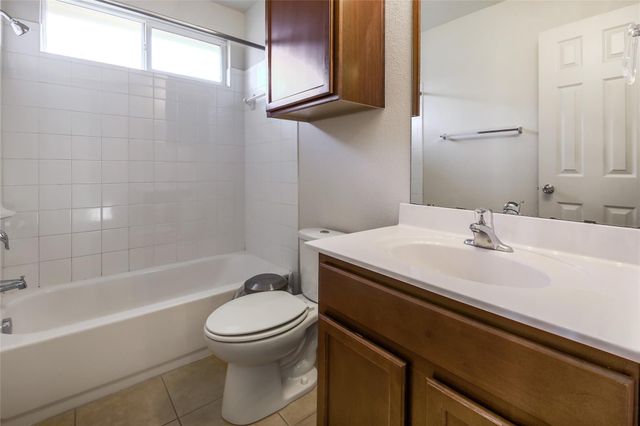 2217 Nestlewood DR, Austin, TX 78754