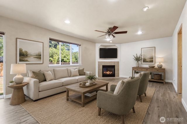 149 177th Street E, Spanaway, WA 98387