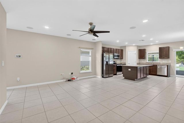 4718 SPATTER DOCK STREET, Tampa, FL 33610