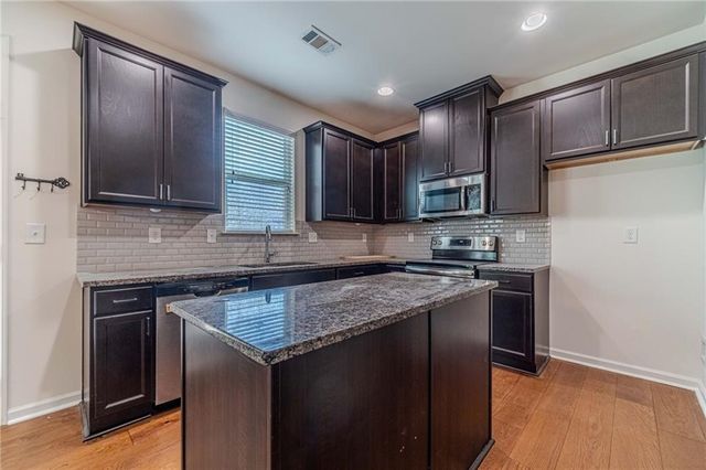 4086 Fireoak Drive, Decatur, GA 30032