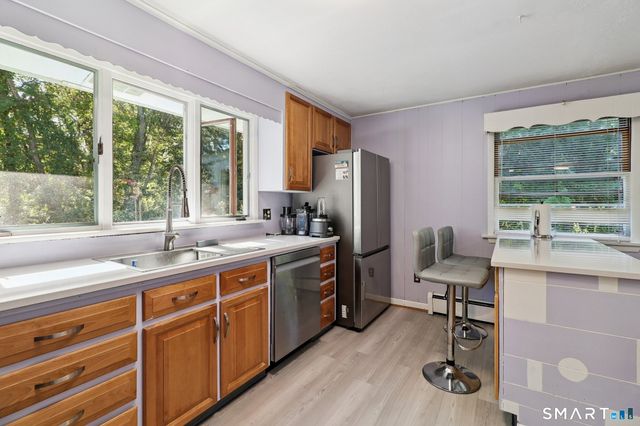 72 Hilltop Road, Naugatuck, CT 06770