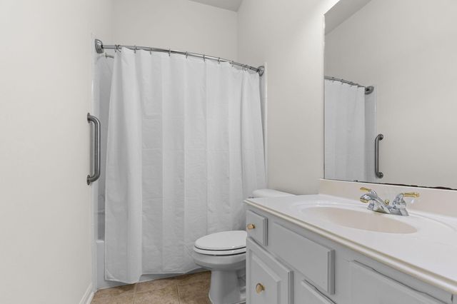 2404 S Venice Drive, Pearland, TX 77581