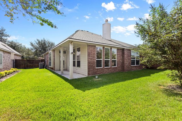 2404 S Venice Drive, Pearland, TX 77581