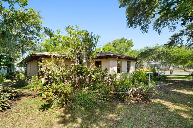 1201 6TH STREET W, Palmetto, FL 34221