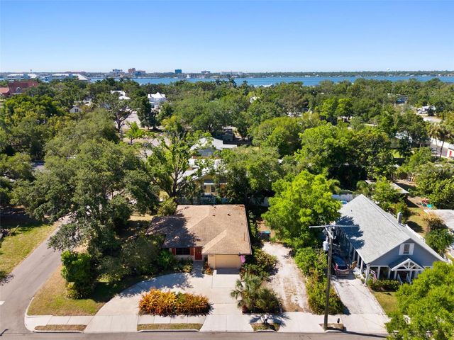 1201 6TH STREET W, Palmetto, FL 34221