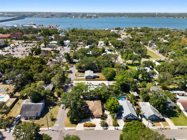 1201 6TH STREET W, Palmetto, FL 34221