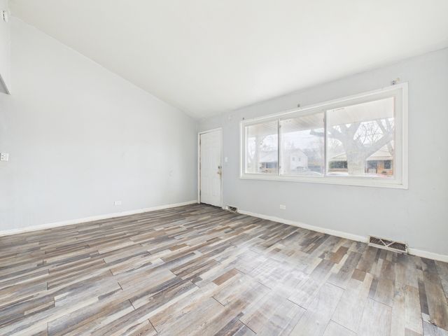 945 W 115th Place, Chicago, IL 60643