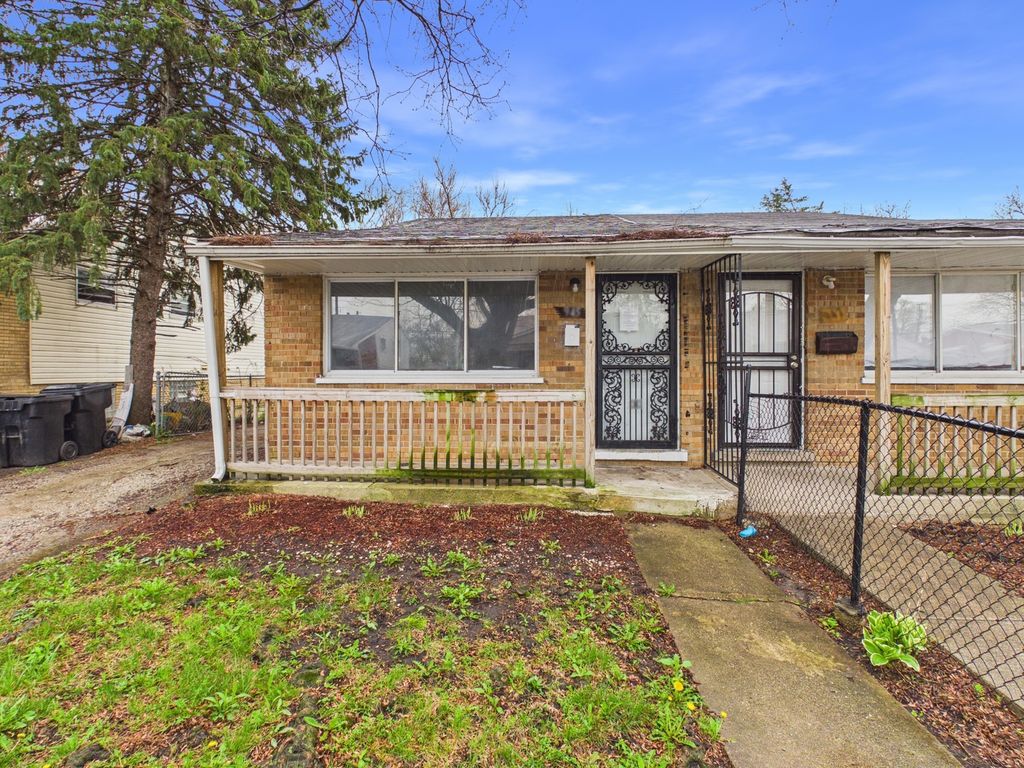 945 W 115th Place, Chicago, IL 60643