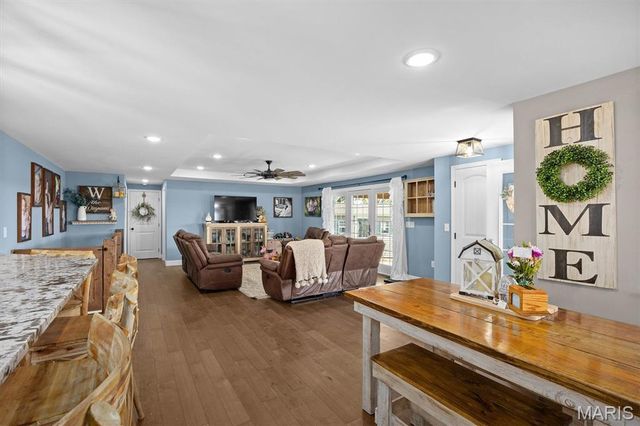 21510 Keyesport Road, Keyesport, IL 62253