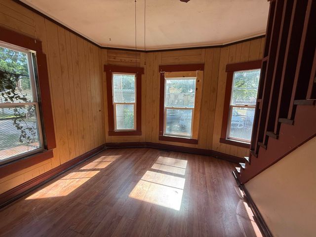 320 W 12th St N, Wichita, KS 67203