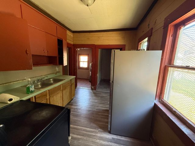 320 W 12th St N, Wichita, KS 67203
