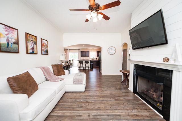 300 Brown Arrow Circle, Inman, SC 29349