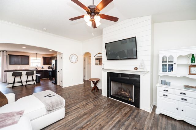 300 Brown Arrow Circle, Inman, SC 29349