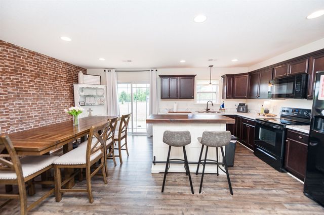 300 Brown Arrow Circle, Inman, SC 29349
