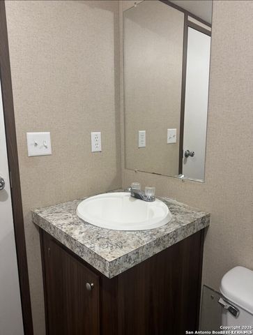4223 WATERWOOD PASS, Elmendorf, TX 78112