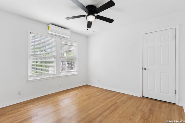 418 MCDOUGAL AVE, San Antonio, TX 78223