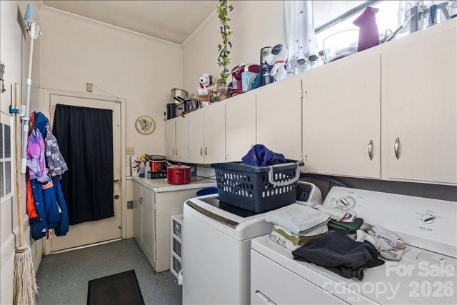 521 W Stokes Street, China Grove, NC 28023