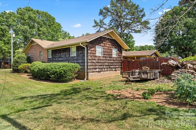 521 W Stokes Street, China Grove, NC 28023