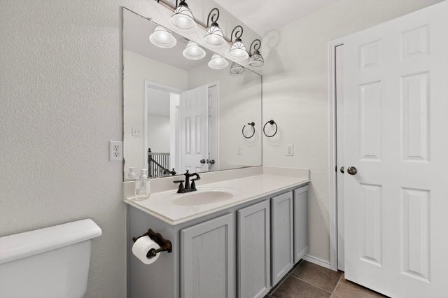 105 Canyon Court, Waxahachie, TX 75167