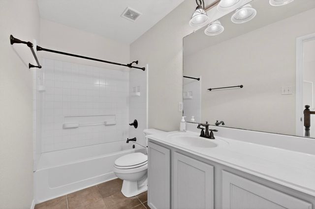 105 Canyon Court, Waxahachie, TX 75167