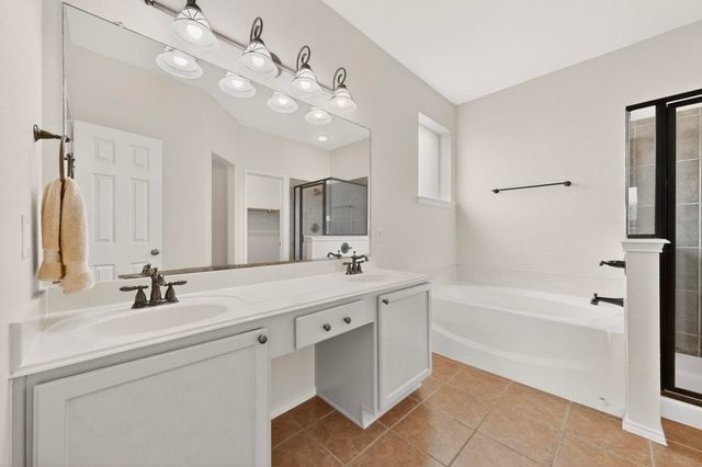 105 Canyon Court, Waxahachie, TX 75167