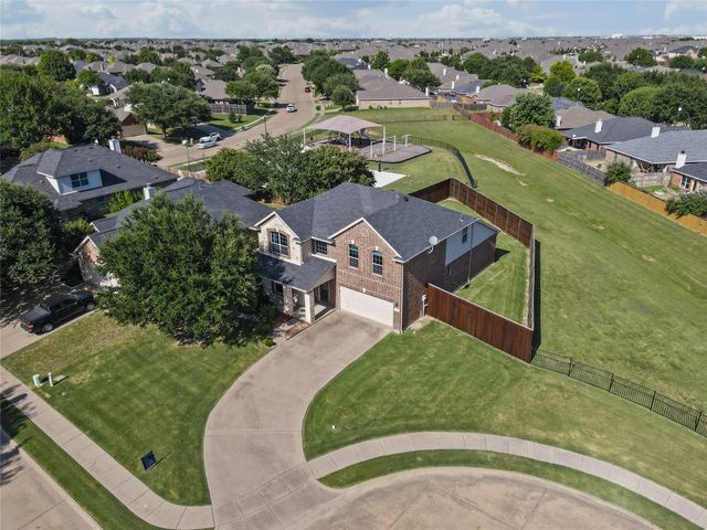 105 Canyon Court, Waxahachie, TX 75167