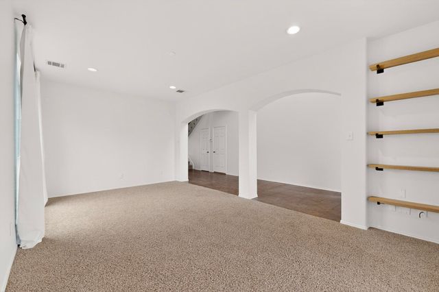 105 Canyon Court, Waxahachie, TX 75167