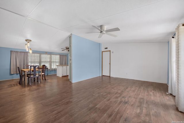 2311 hickory way, San Antonio, TX 78301