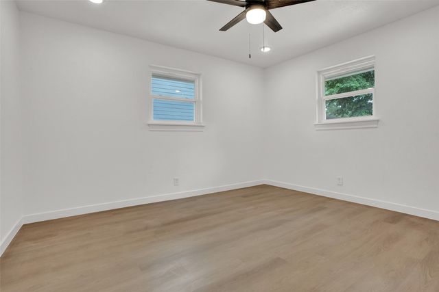 2910 W Crawford Street, Denison, TX 75020